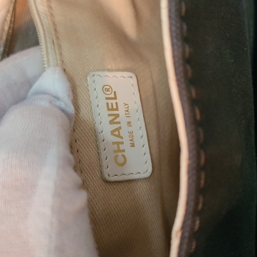 CHANEL CC Vintage Olsen Bag - Picture 10 of 17